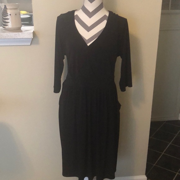 torrid Dresses & Skirts - torrid Black Stretchy Dress SZ 2X EUC